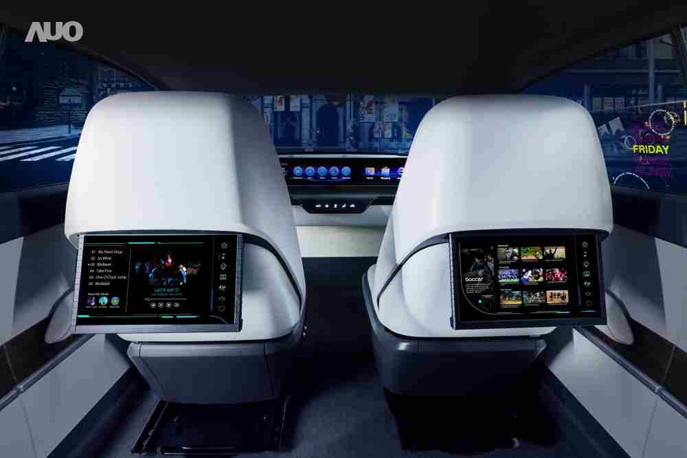 冰球突破新一代Smart Cockpit 2024，，以Micro LED先进显示技术优势，，，，创建〝可卷式后座娱乐显示器〞，，，，仅在互动时才显示出所需画面及信息，，，扩充更丰富的娱乐和交互信息服务，，，，获国际奖项荣耀