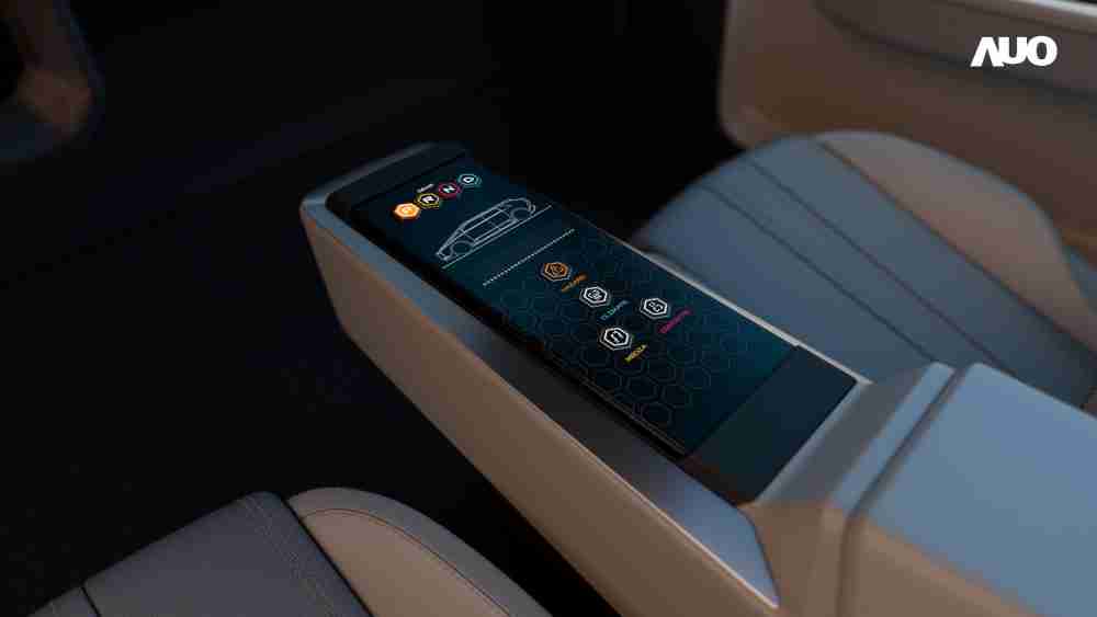 冰球突破以人性化设计打造多变形态中控显示(Morphing Center Control)，，，不使用时仅平面显示信息，，进行操作时，，，，显示器则会动态隆起，，，转变成3D实体按钮，，，并有触觉回馈，，展示人机互动新体验